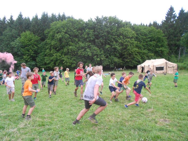 Sint-Martinus den XIIde - Kamp Bourseigne-Neuve JVK